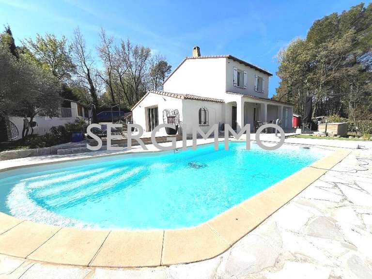 Propriété Montauroux - 4 chambres - 150m²