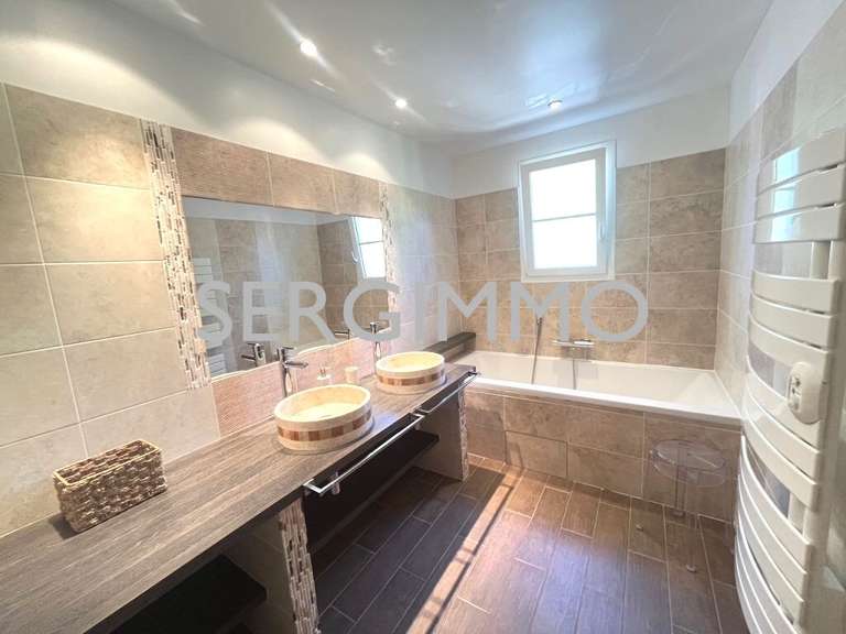 Propriété Montauroux - 3 chambres - 200m²