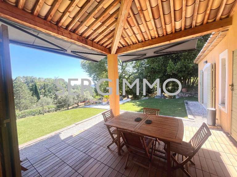 Propriété Montauroux - 3 chambres - 200m²