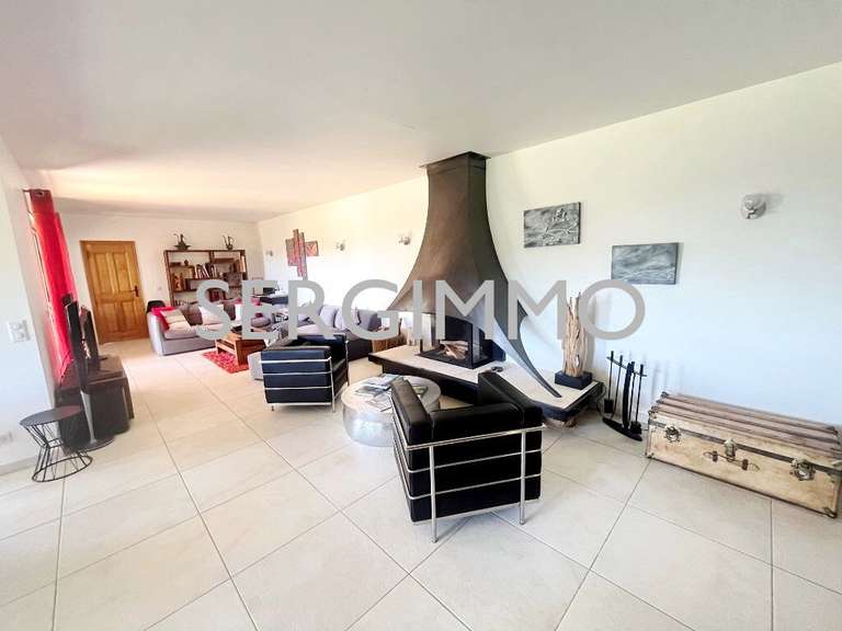 Propriété Montauroux - 3 chambres - 200m²