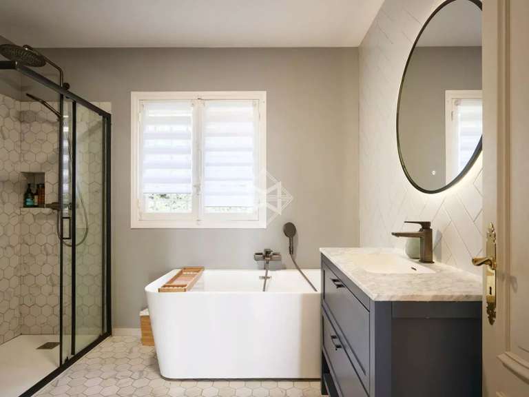 Propriété Montauroux - 5 chambres - 308m²