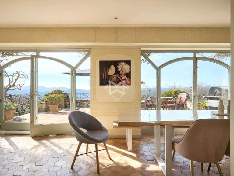 Propriété Montauroux - 5 chambres - 308m²