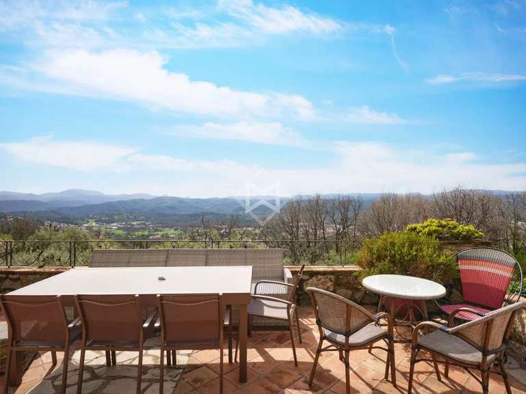 Propriété Montauroux - 5 chambres - 308m²