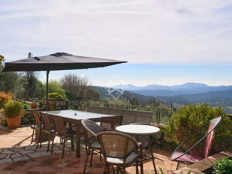 Propriété Montauroux - 5 chambres - 308m²