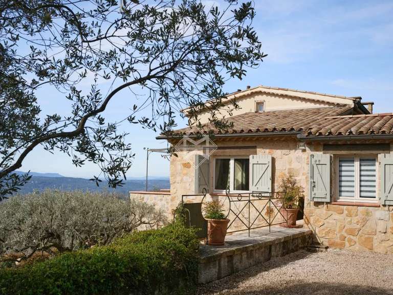 Propriété Montauroux - 5 chambres - 308m²