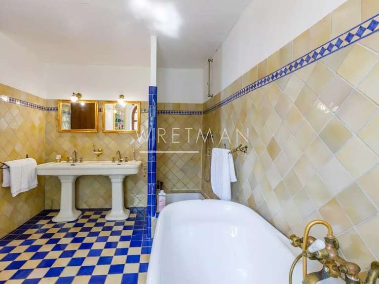 Property Montauroux - 252m²