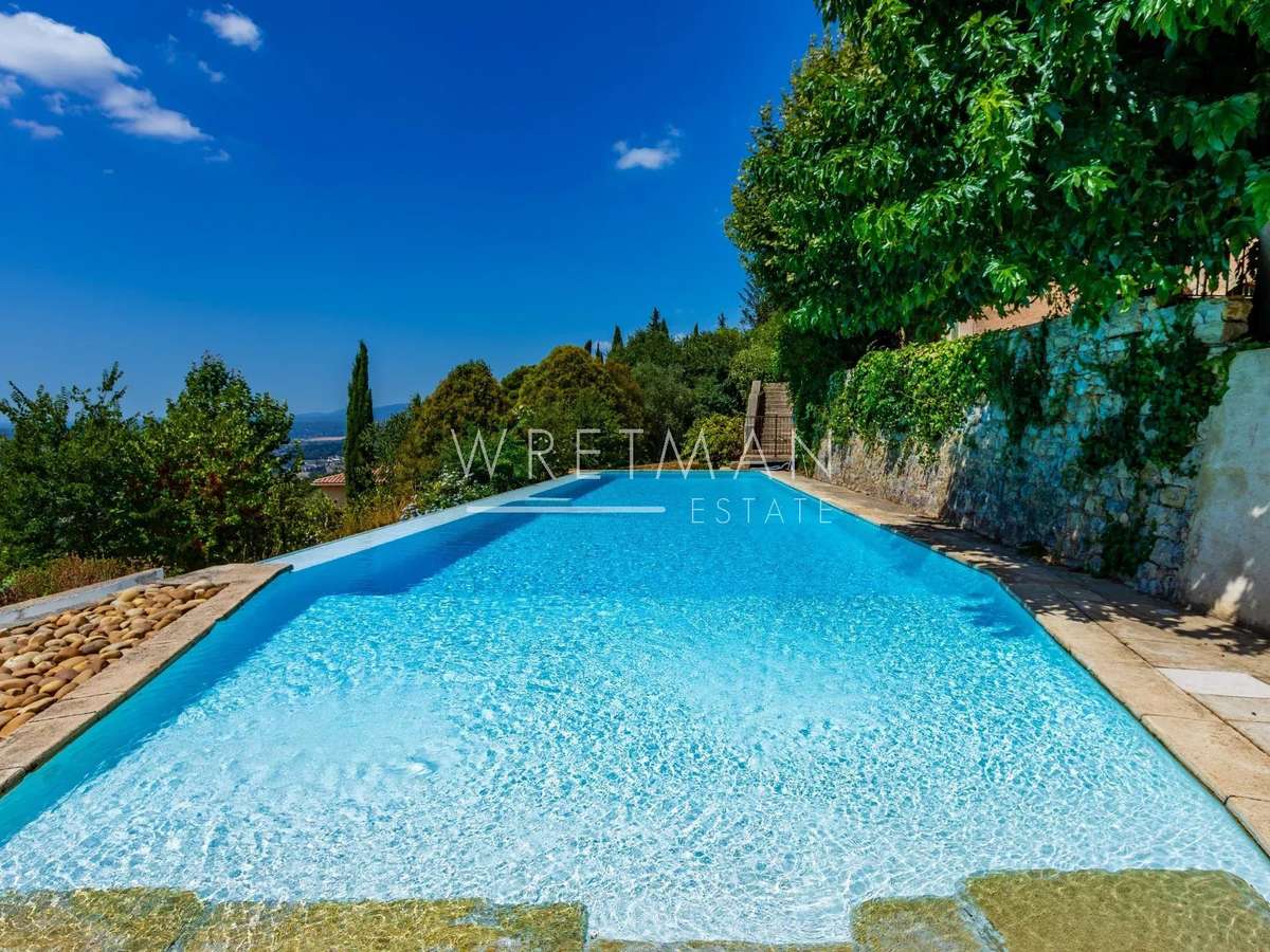 Property Montauroux