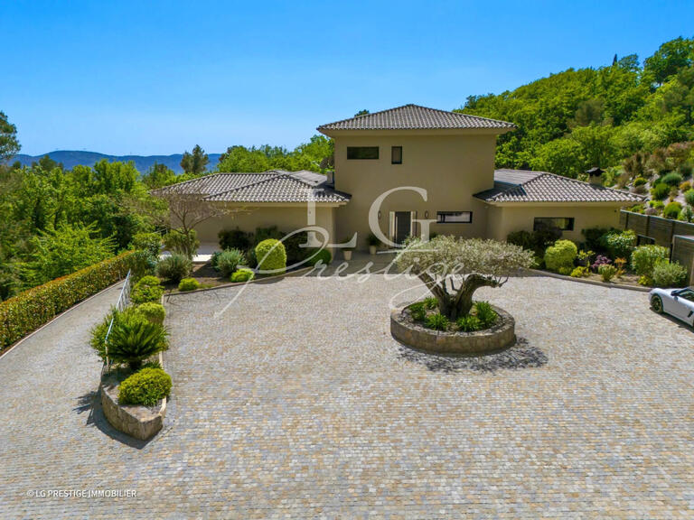 Villa Montauroux - 4 bedrooms - 700m²