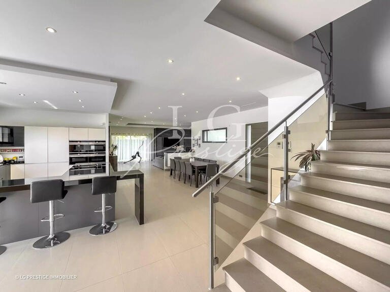 Villa Montauroux - 4 bedrooms - 700m²