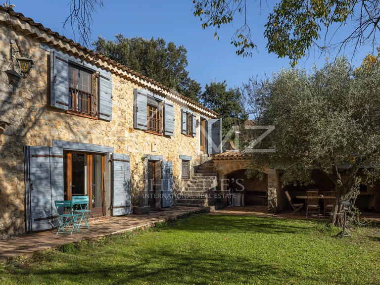 Villa Montauroux - 3 chambres - 247m²