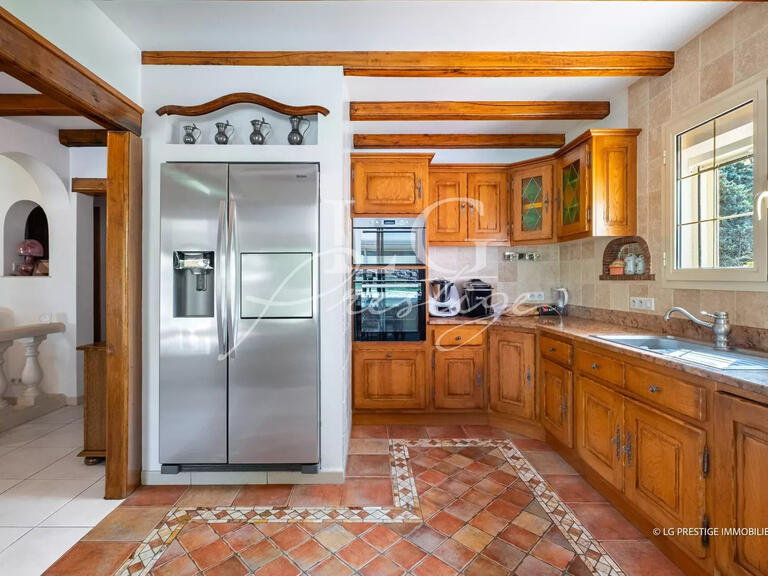 Villa Montauroux - 6 chambres - 222m²