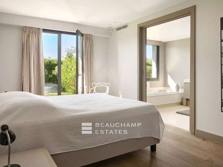 Villa Montauroux - 4 chambres - 310m²