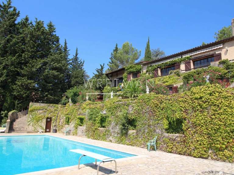 Villa Montauroux - 6 chambres - 220m²