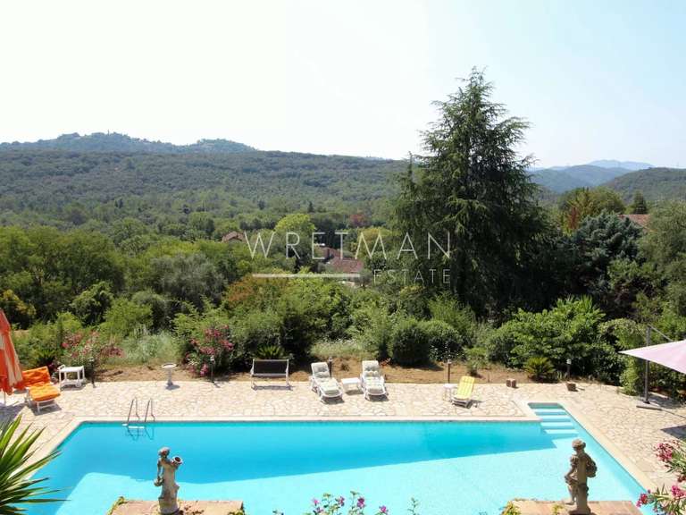Villa Montauroux - 6 chambres - 220m²
