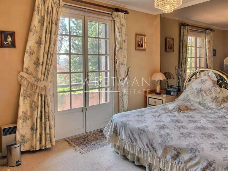 Villa Montauroux - 6 chambres - 220m²