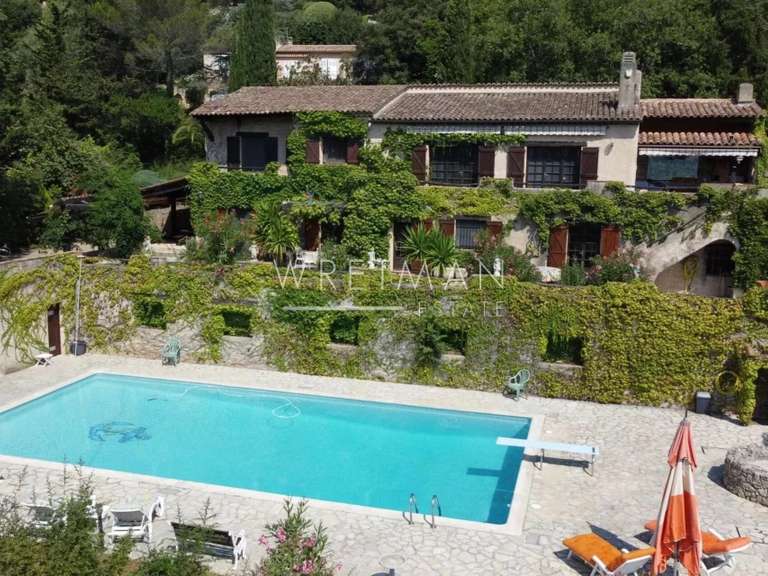 Villa Montauroux - 6 chambres - 220m²