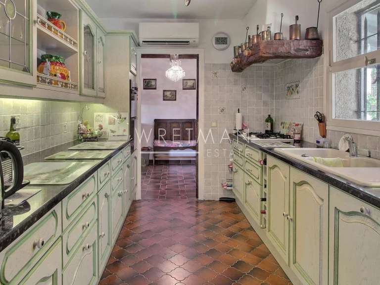 Villa Montauroux - 6 chambres - 220m²