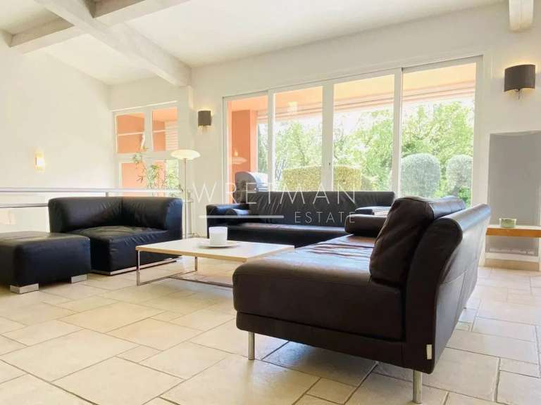 Villa Montauroux - 4 bedrooms - 152m²