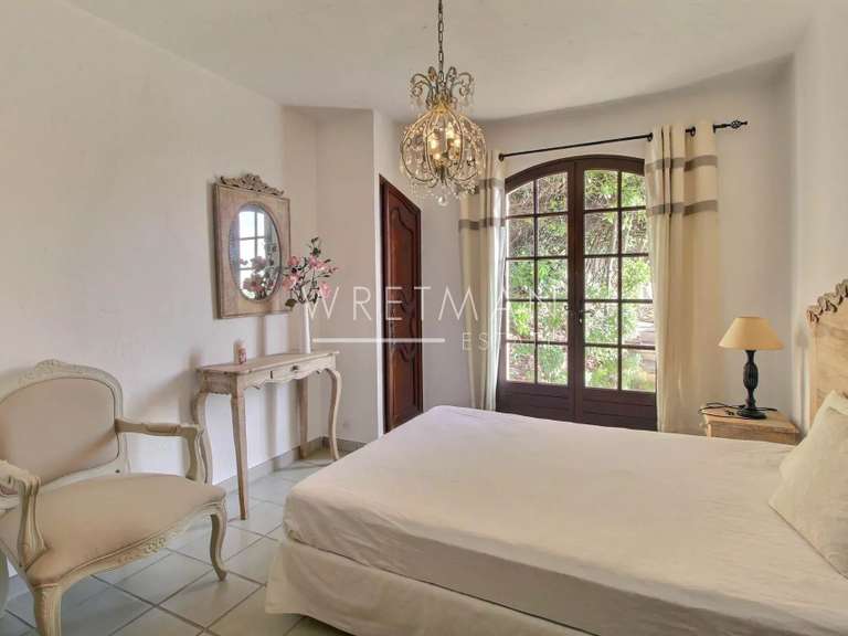 Villa Montauroux - 3 bedrooms - 233m²