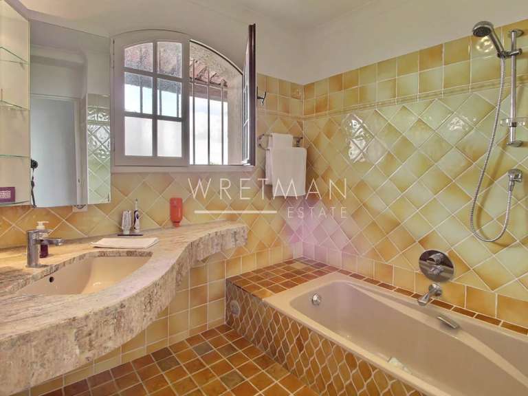 Villa Montauroux - 3 bedrooms - 233m²