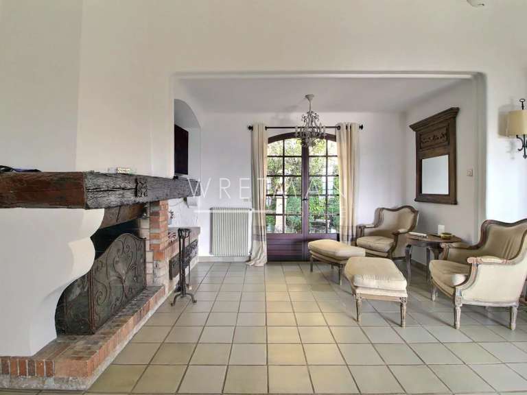 Villa Montauroux - 3 bedrooms - 233m²