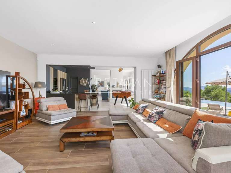 Villa Montauroux - 4 bedrooms - 229m²