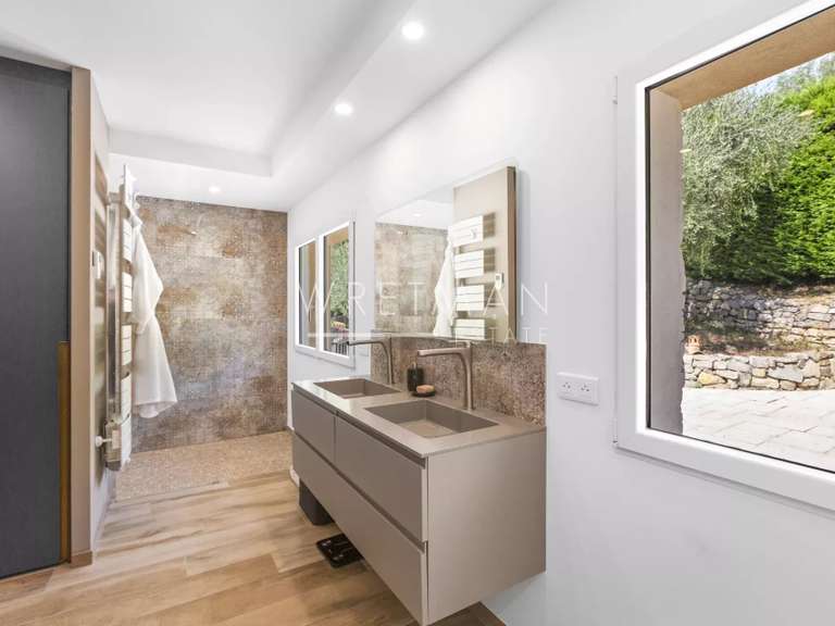 Villa Montauroux - 4 bedrooms - 229m²