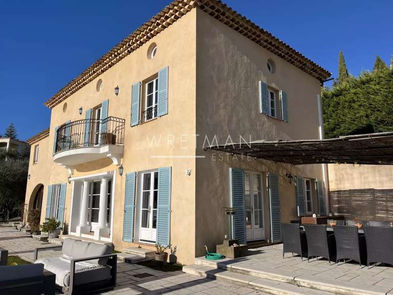 Villa Montauroux - 4 bedrooms - 229m²