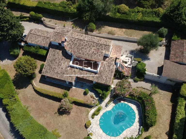 Villa Montauroux - 3 bedrooms - 185m²