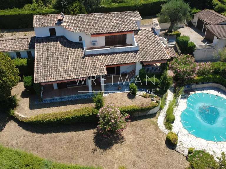 Villa Montauroux - 3 bedrooms - 185m²