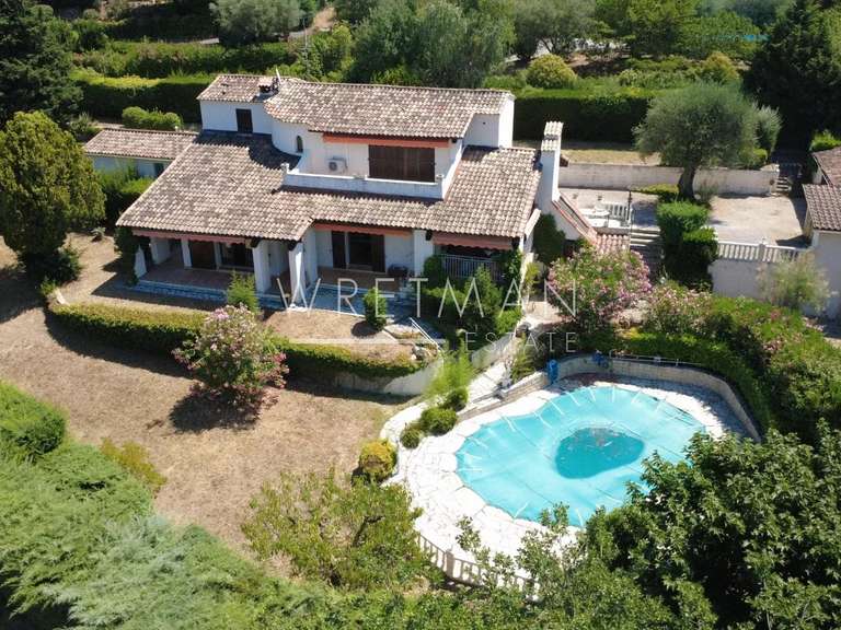 Villa Montauroux - 3 bedrooms - 185m²