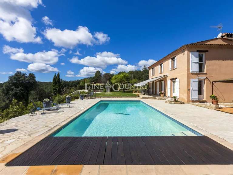Villa Montauroux - 4 bedrooms - 166m²