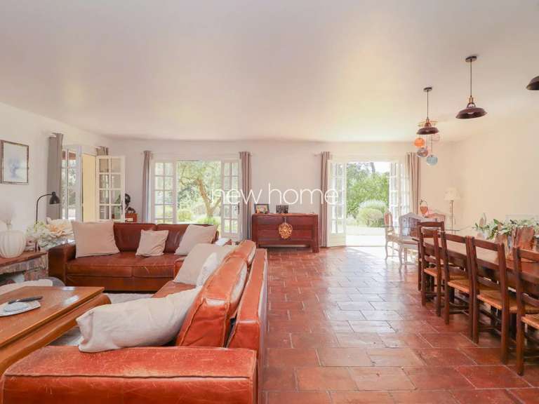 Villa Montauroux - 5 chambres - 270m²