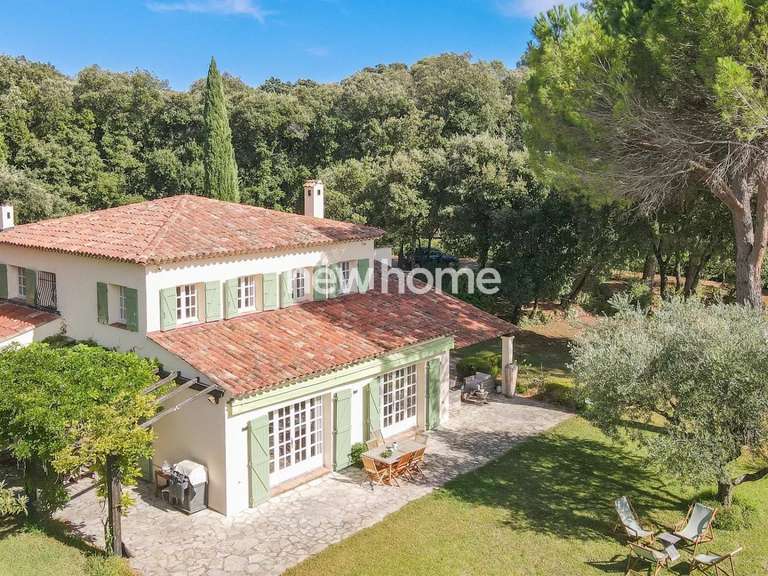 Villa Montauroux - 5 chambres - 270m²