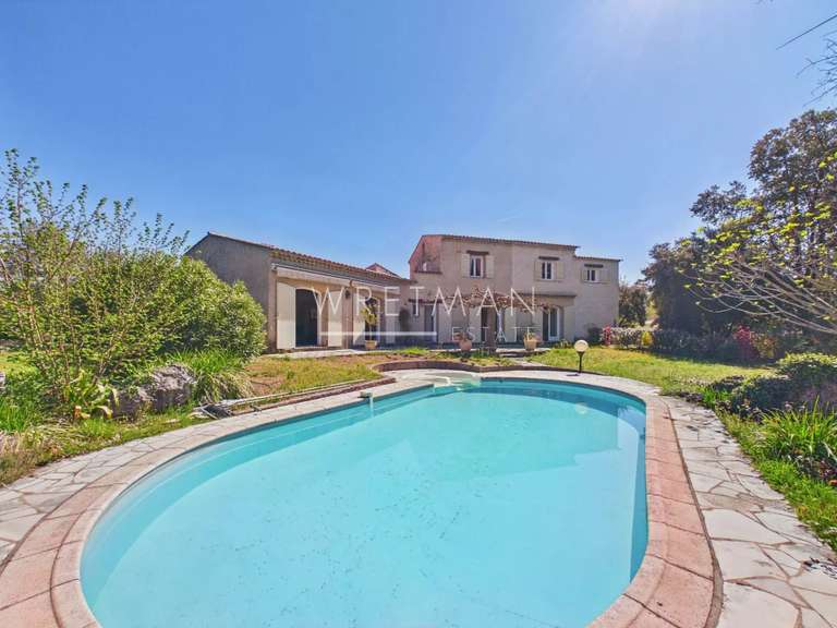 Villa Montauroux - 5 chambres - 233m²