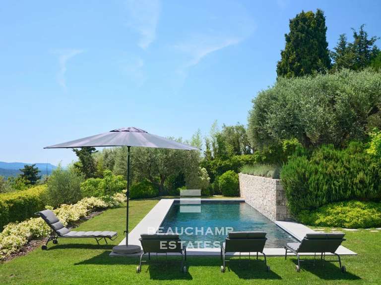 Villa Montauroux - 4 bedrooms - 310m²