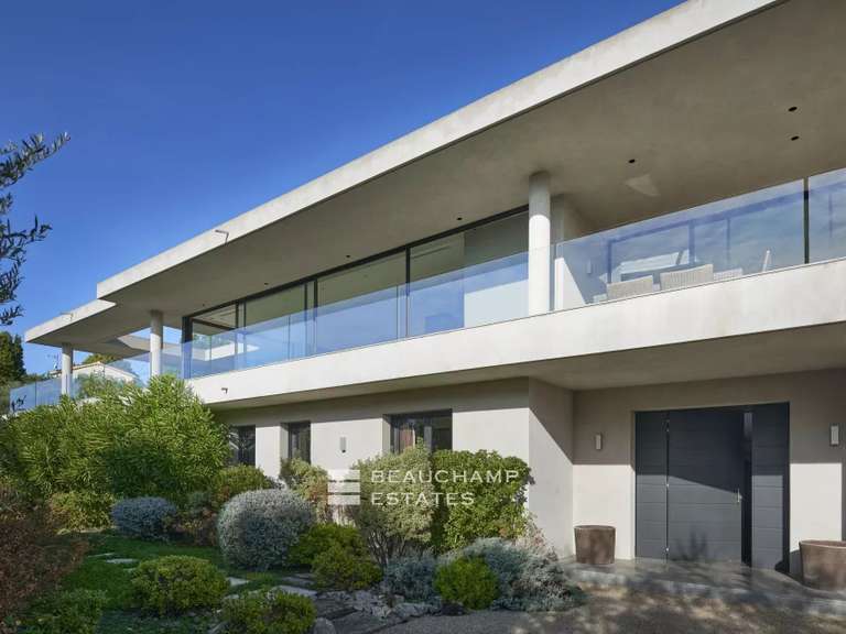 Villa Montauroux - 4 chambres - 310m²