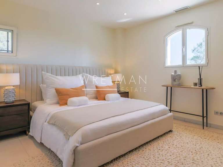 Villa Montauroux - 5 chambres - 243m²