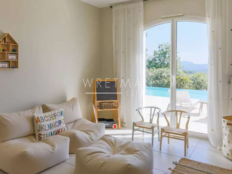 Villa Montauroux - 5 chambres - 243m²