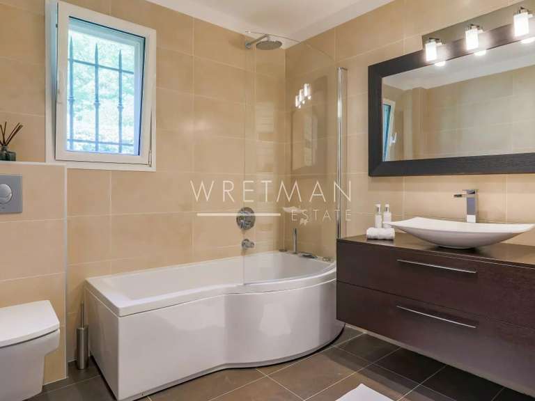 Villa Montauroux - 5 chambres - 243m²