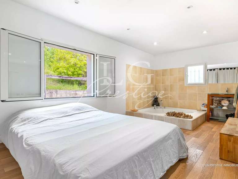 Villa Montauroux - 4 chambres - 225m²