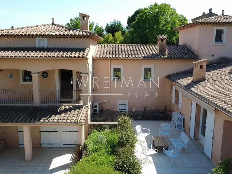 Villa Montauroux - 7 chambres - 238m²
