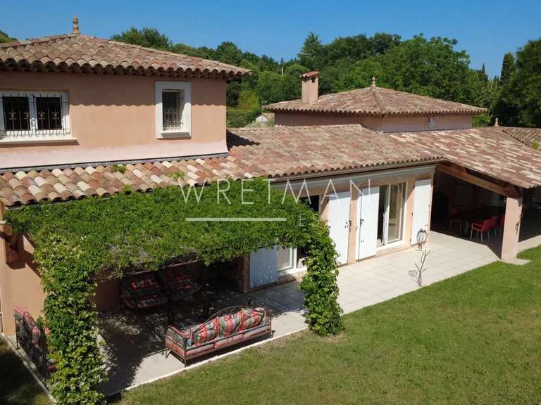 Villa Montauroux - 7 chambres - 238m²
