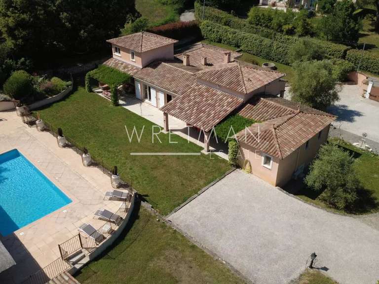 Villa Montauroux - 7 chambres - 238m²