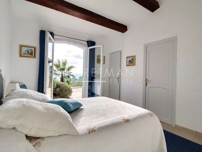Villa Montauroux - 4 bedrooms - 185m²