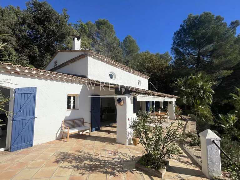 Villa Montauroux - 4 bedrooms - 185m²