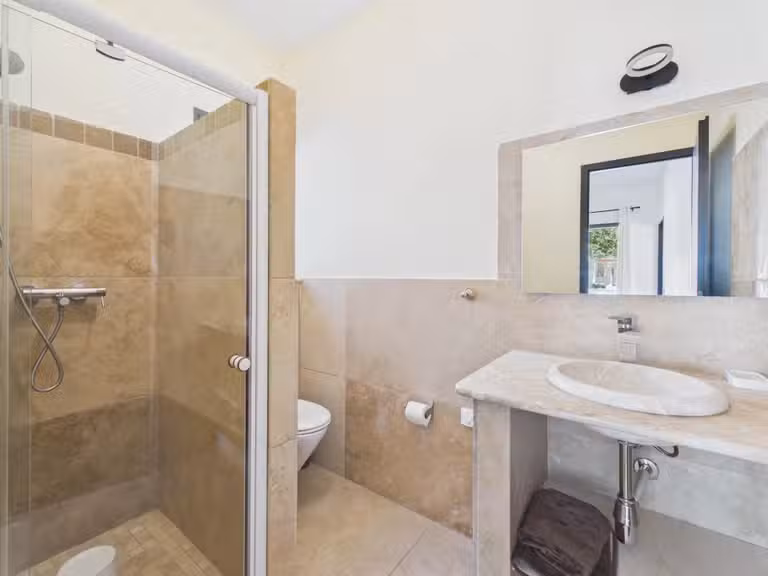 Villa Montauroux - 6 chambres - 275m²