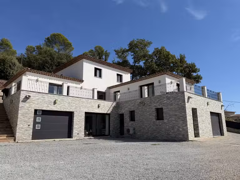 Villa Montauroux - 6 chambres - 275m²