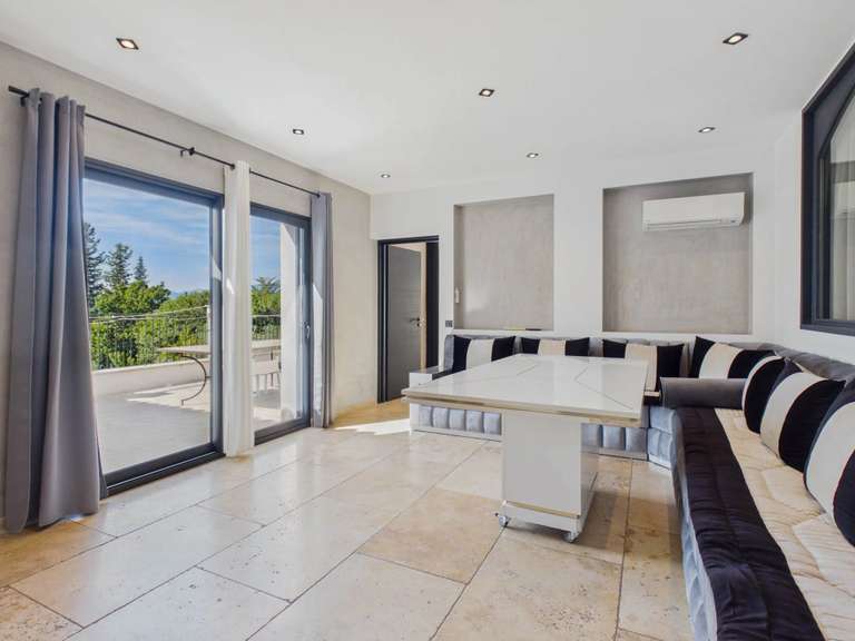 Villa Montauroux - 6 chambres - 275m²