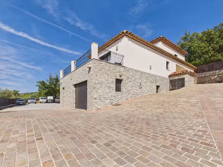 Villa Montauroux - 6 chambres - 275m²